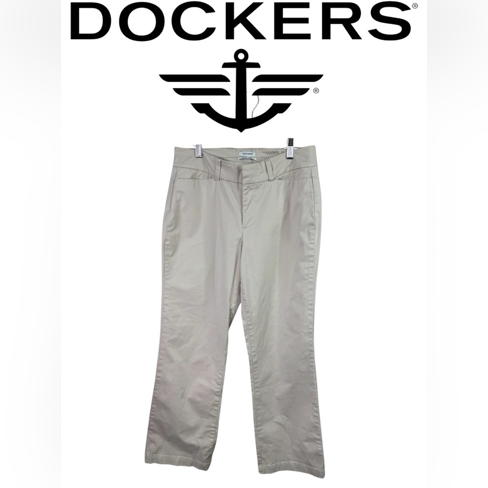 Dockers Khaki Pants Mid Rise Curvy 6 Short